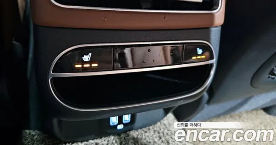 Genesis Gv70 