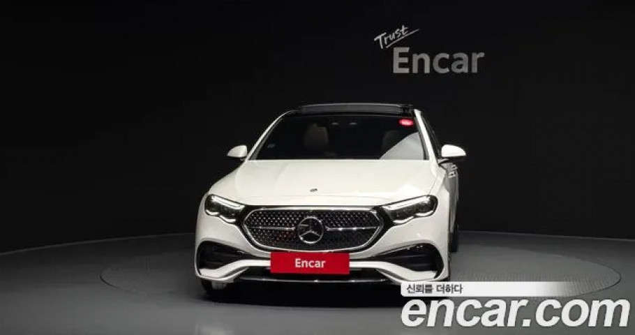 Mercedes-Benz E-Class 