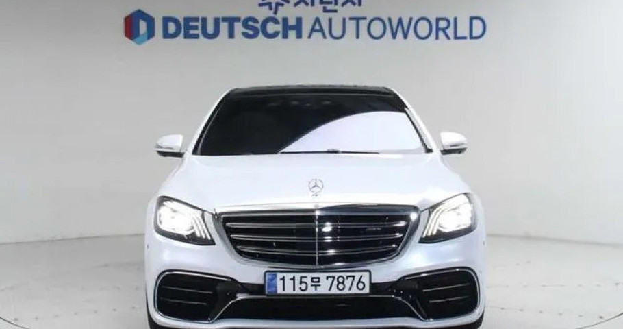 Mercedes-Benz S-Class 