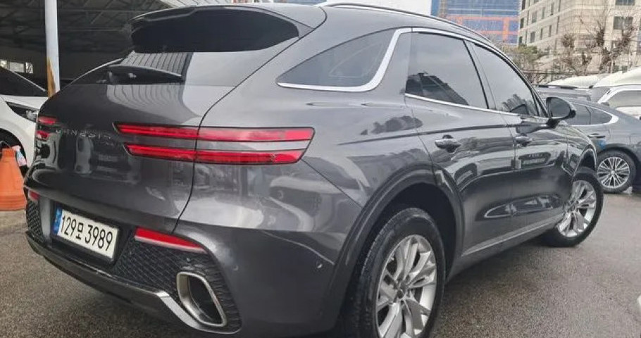Genesis Gv70 