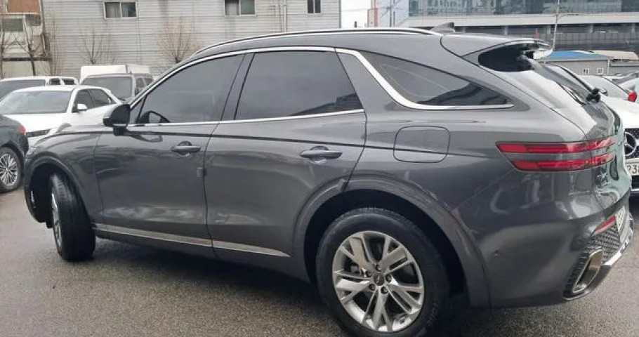 Genesis Gv70 