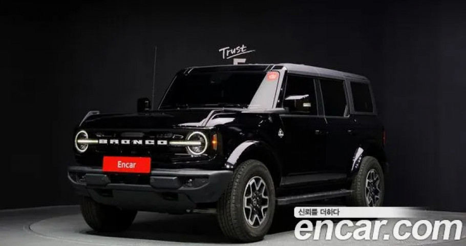 Ford Bronco 