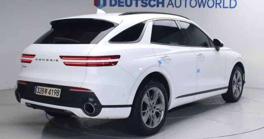 Genesis Gv70 