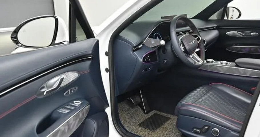 Genesis Gv70 