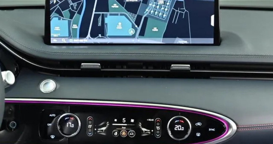 Genesis Gv70 