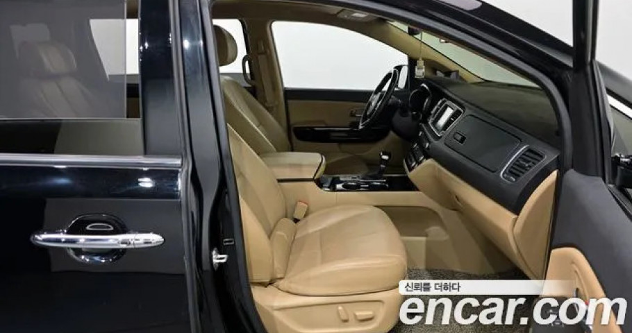 Kia Carnival 