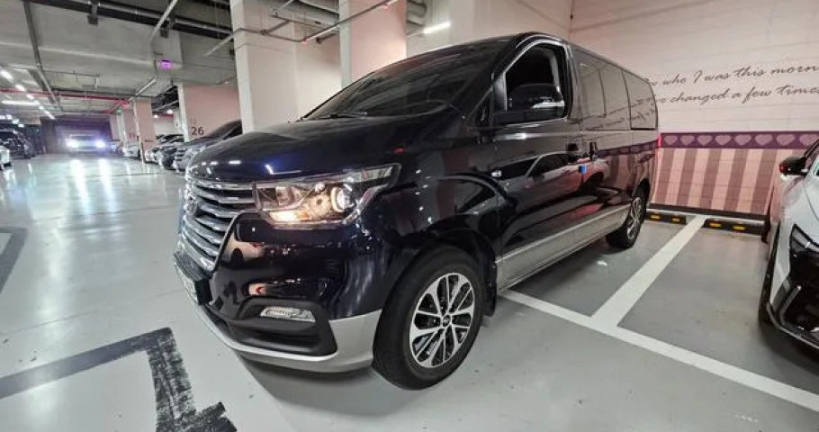 Hyundai Starex 