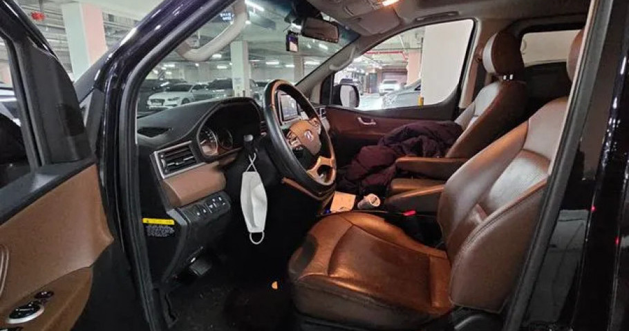 Hyundai Starex 