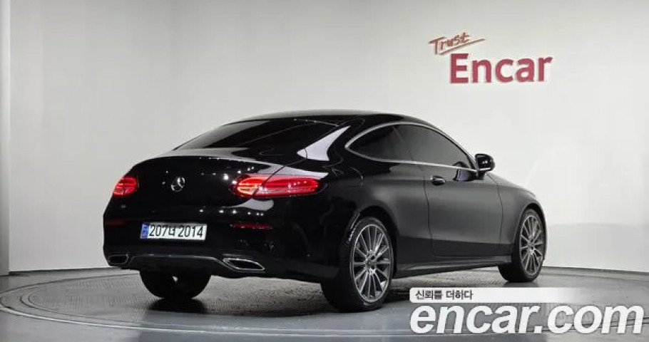 Mercedes-Benz C-Class 