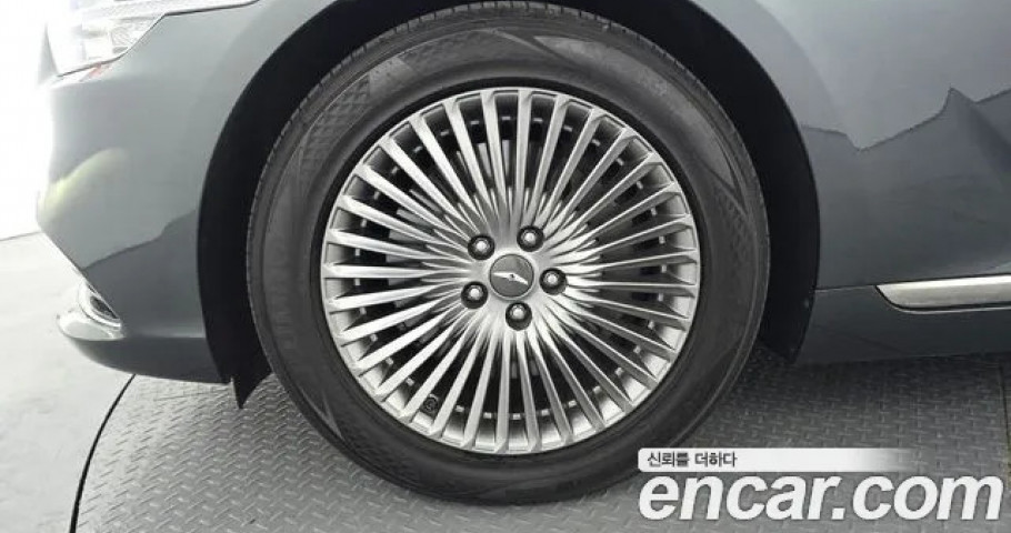 Genesis G90 