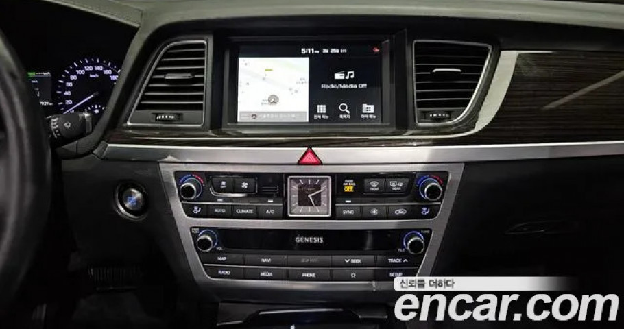Genesis G80 