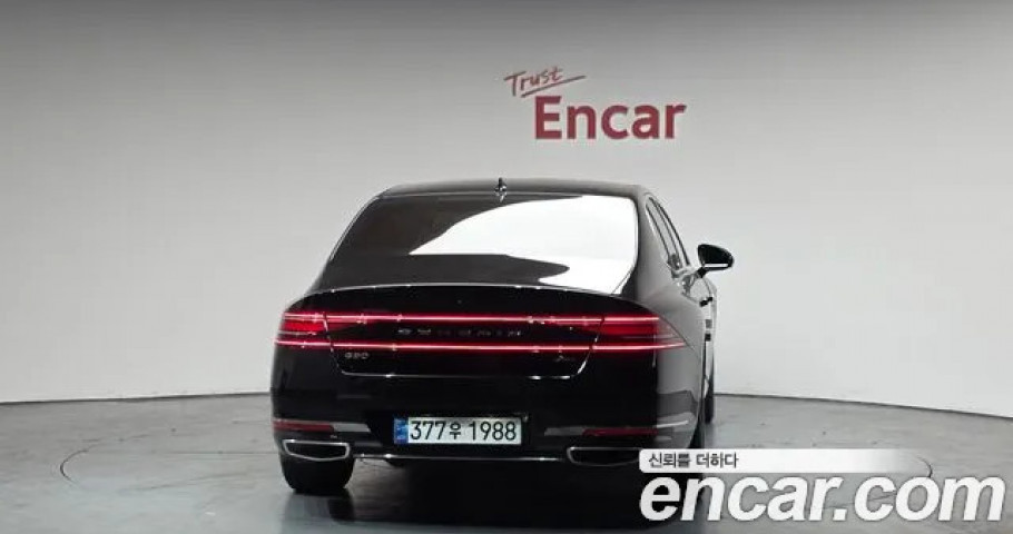 Genesis G90 