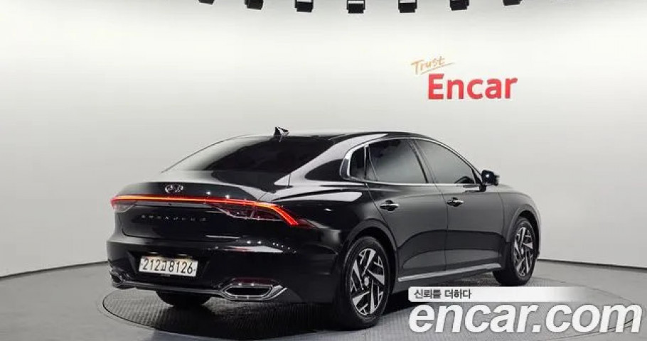 Hyundai Grandeur 