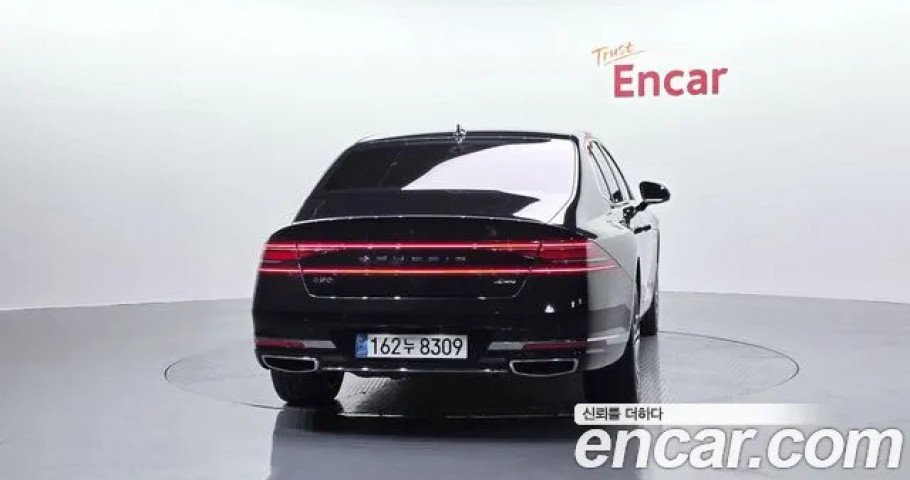 Genesis G90 