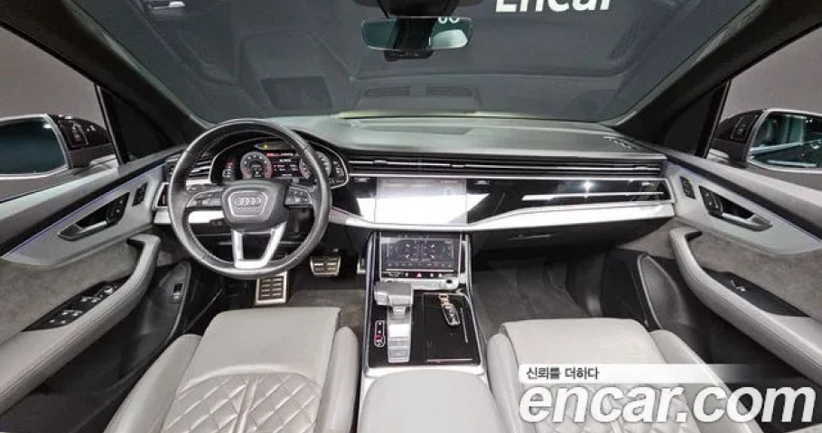 Audi Q7 