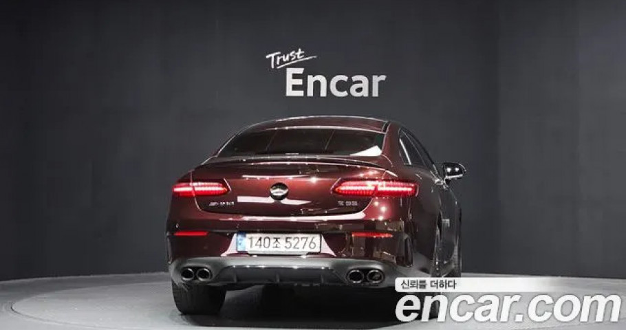 Mercedes-Benz E-Class 