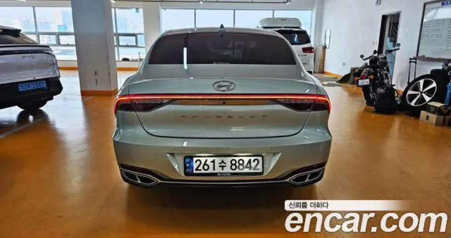 Hyundai Grandeur 