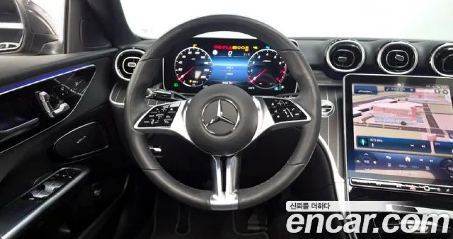 Mercedes-Benz C-Class 