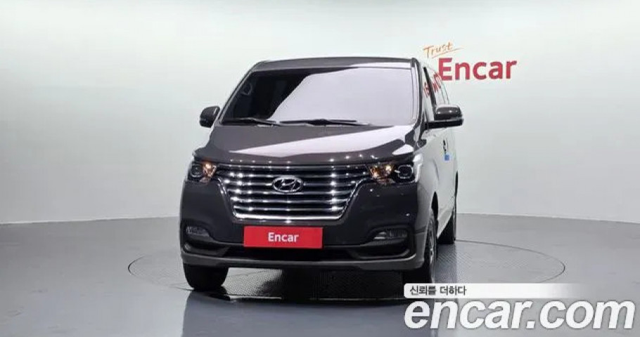 Hyundai Starex 