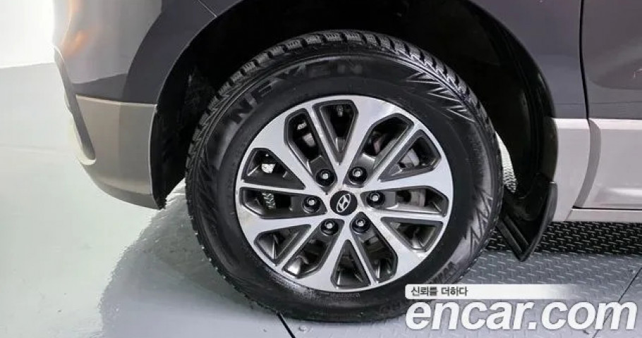 Hyundai Starex 