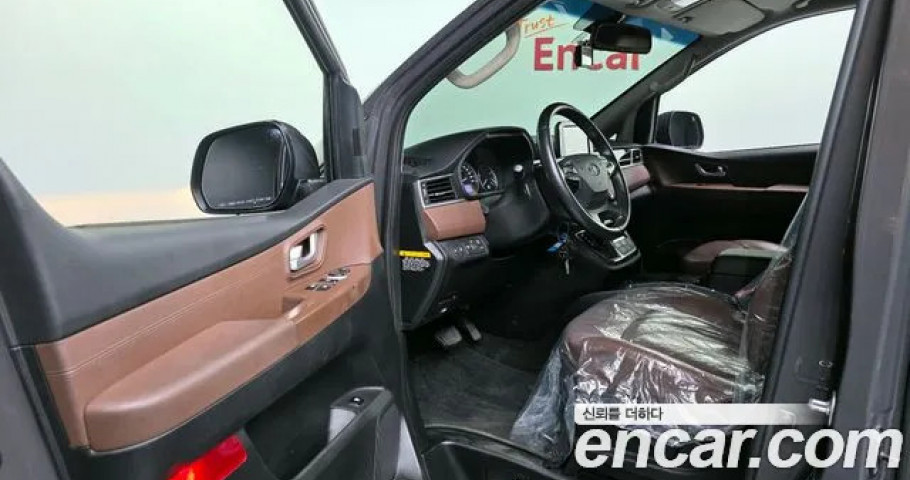 Hyundai Starex 