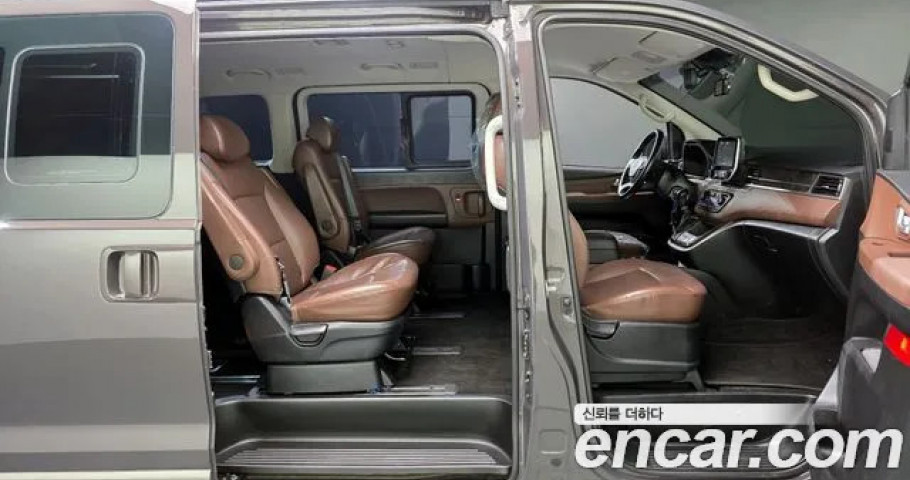 Hyundai Starex 