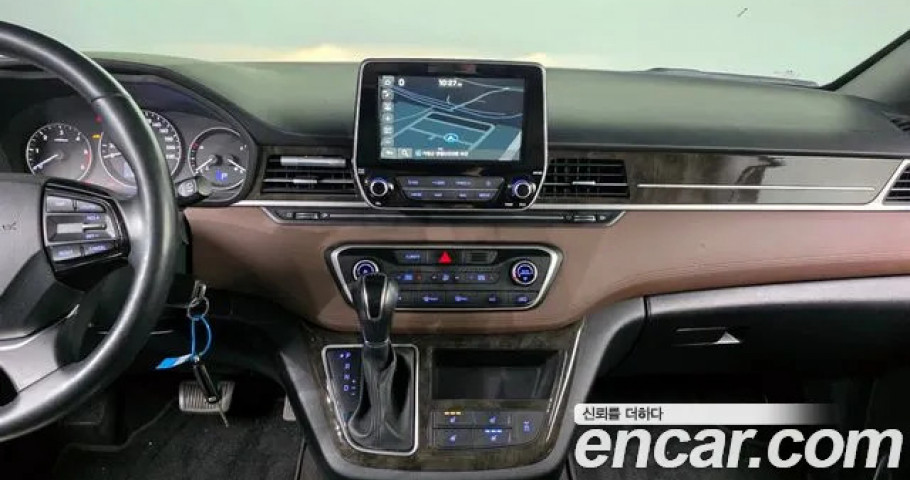 Hyundai Starex 