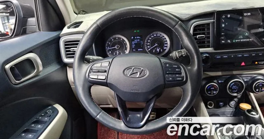 Hyundai Venue 