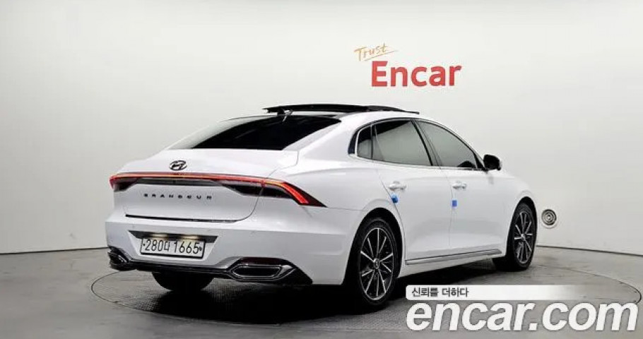 Hyundai Grandeur 