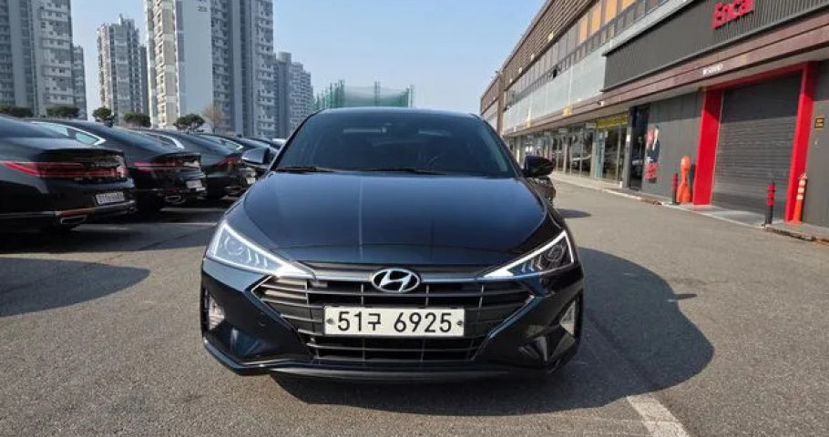 Hyundai Avante (Elantra) 
