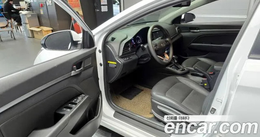 Hyundai Avante (Elantra) 