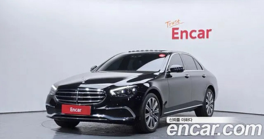 Mercedes-Benz E-Class 