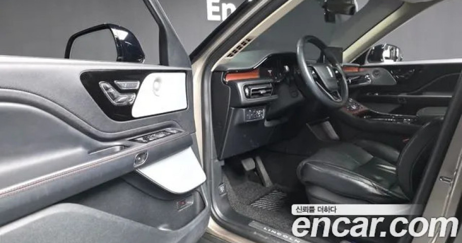 Lincoln Aviator 