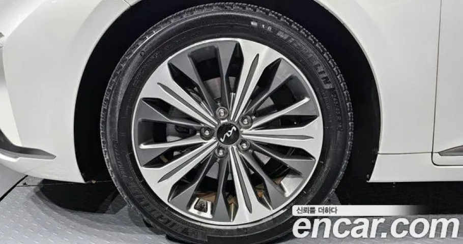 Kia K8 
