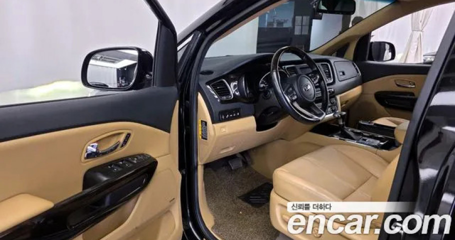 Kia Carnival 