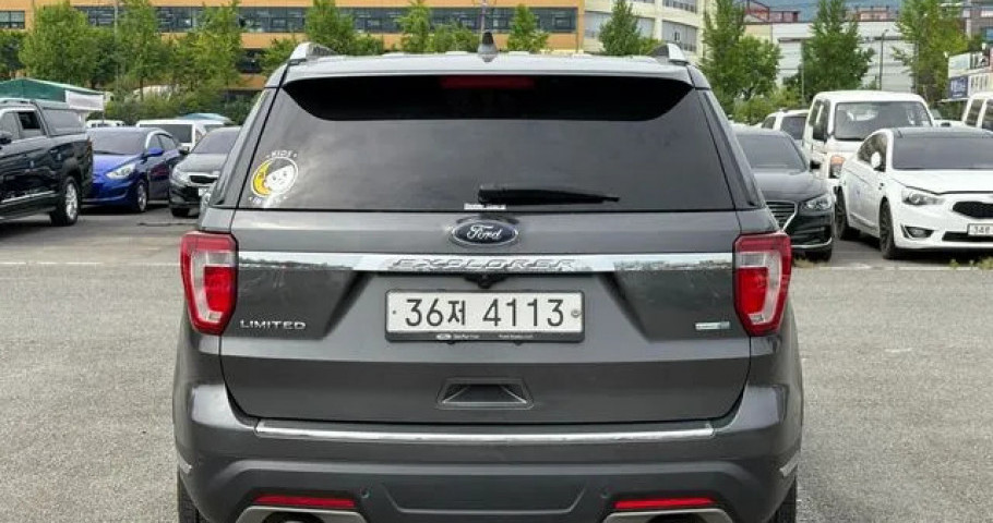 Ford Explorer 