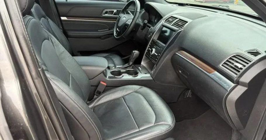 Ford Explorer 