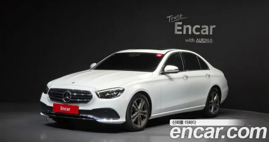 Mercedes-Benz E-Class 