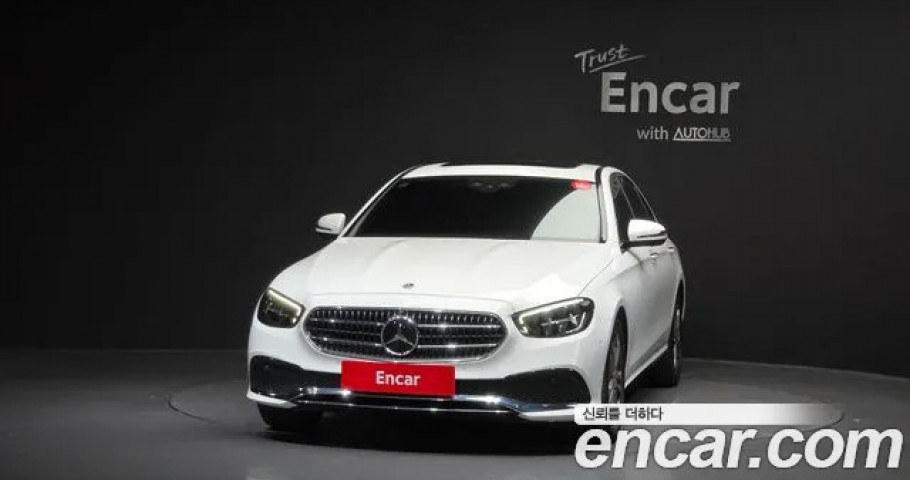 Mercedes-Benz E-Class 