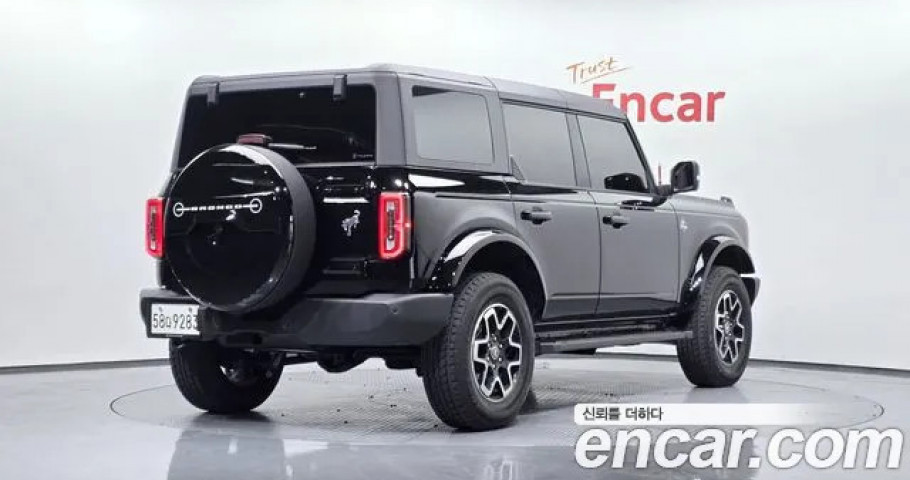 Ford Bronco 