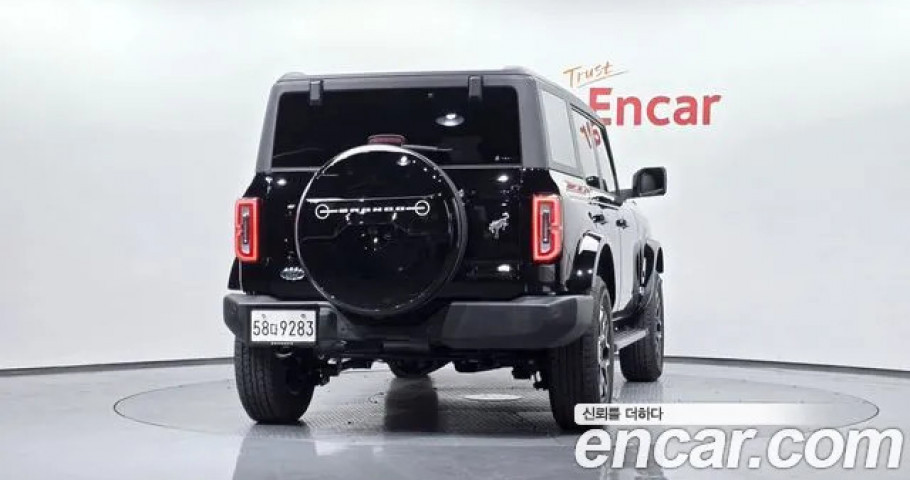 Ford Bronco 