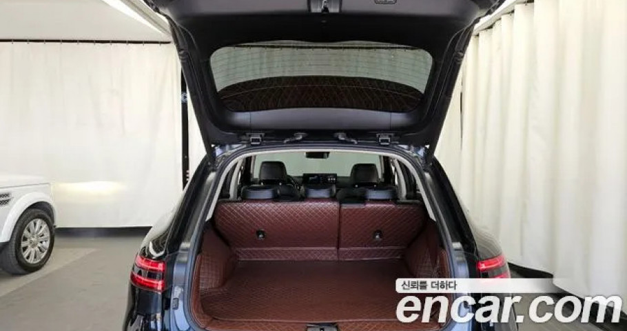 Genesis Gv70 