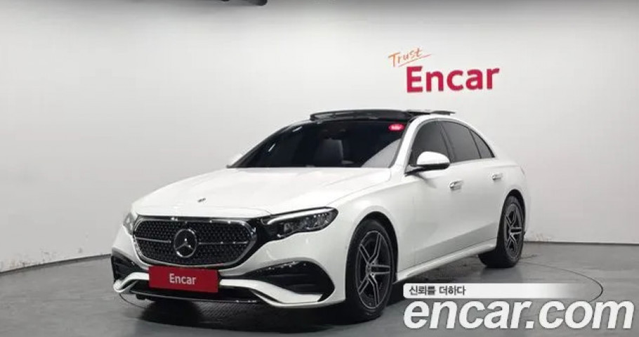 Mercedes-Benz E-Class 