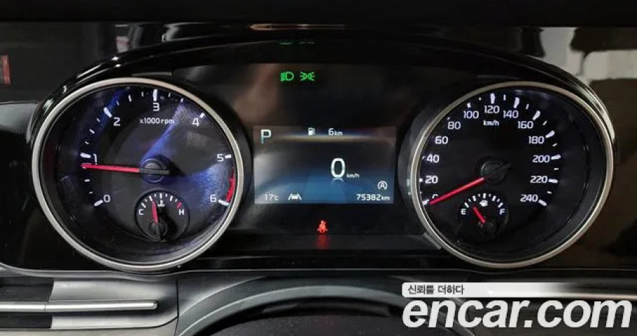 Kia Carnival 