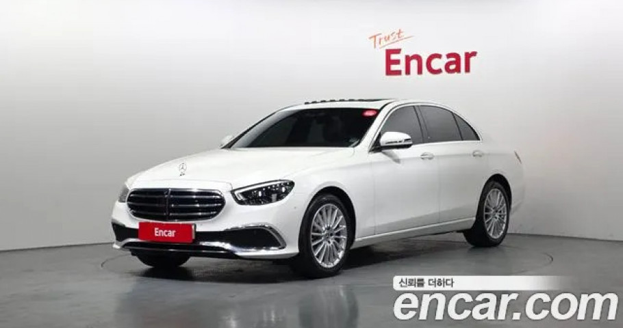 Mercedes-Benz E-Class 