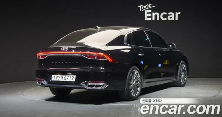 Hyundai Grandeur 