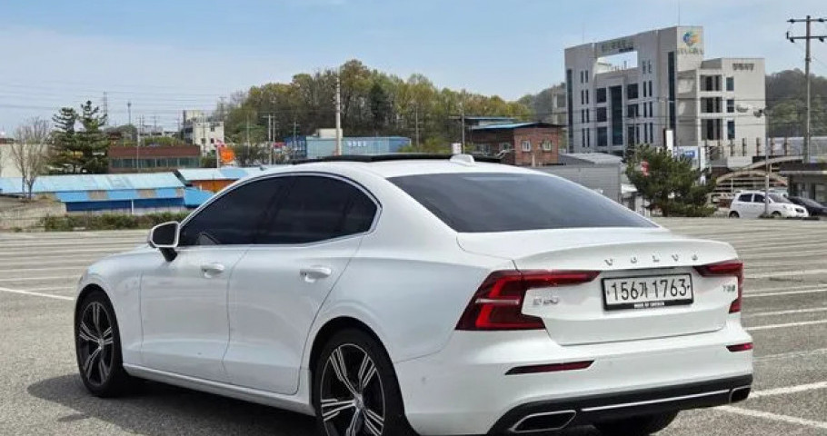 Volvo S60 