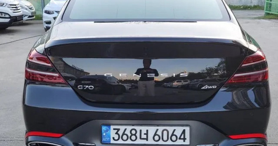 Genesis G70 