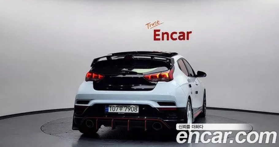 Hyundai Veloster 