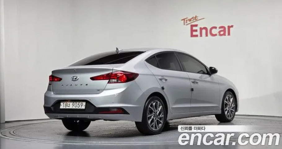 Hyundai Avante (Elantra) 